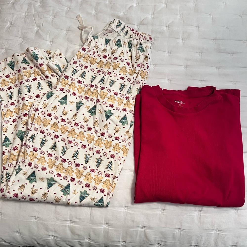 Burt's Bees Christmas Pajama Set